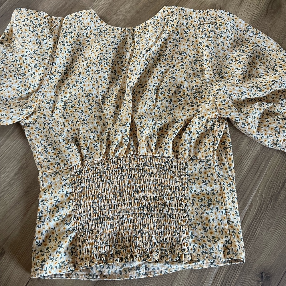Abercrombie Blouse - Picture 3 of 6